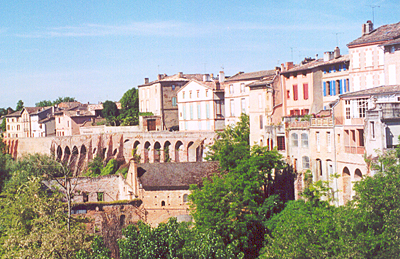 Rabastens, vue depuis le pont sur le Tarn